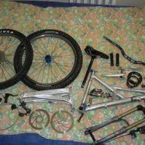 Session de démontage + remontage + réemplois + recyclage - Collectif Vélos en Ville