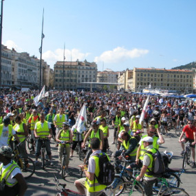 10h-12h00  La grande parade festive et pleine de surprises - Collectif Vélos en Ville